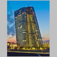 Europäische Zentralbank in Frankfurt, photo by Kiefer on Wikipedia.jpg